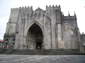 Foto: <a href="https://commons.wikimedia.org/wiki/File:Catedral_de_Tuy.jpg">José Antonio Gil Martínez</a>