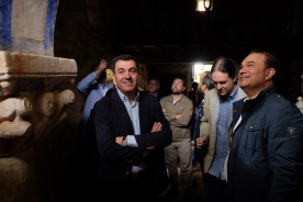 Román Rodríguez visita igrexa de Santa Eulalia de Palio