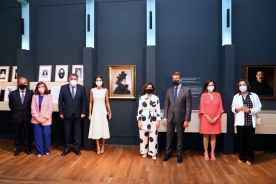 Feijóo acompañó a S.M. la reina Letizia en la inauguración de la exposición sobre Emilia Pardo Bazán