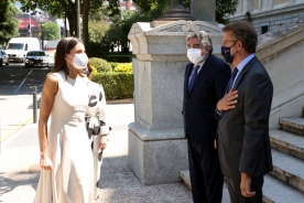 Feijóo acompañó a S.M. la reina Letizia en la inauguración de la exposición sobre Emilia Pardo Bazán