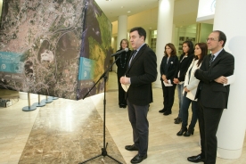 El conselleiro de Cultura, Educación e Ordenación Universitaria, Román Rodríguez González, inauguró en el Gaiás esta exposición