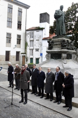 Anxo Lorenzo participó hoy en la ofrenda-homenaje que Santiago de Compostela le rindió a Eugenio Montero Ríos, en el año en el que se conmemora el centenario de su muerte