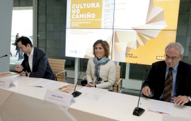  A directora de Turismo de Galicia, Nava Castro, e o director da Axencia Galega das Industrias Culturais (Agadic), Jacobo Sutil, presentaron hoxe en Santiago a nova programación do ciclo ‘Cultura no Camiño’