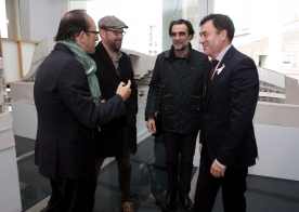 El conselleiro de Cultura, Educación e Ordenación Universitaria, Román Rodríguez, mantuvo hoy un encuentro con el director de la Feria Internacional del Libro de Buenos Aires, Oché Califa