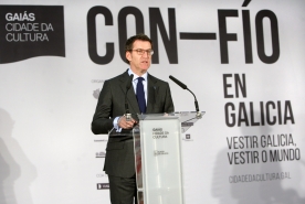 O titular da Xunta inaugurou a exposición “Con-Fío en Galicia”