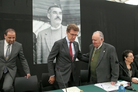 O titular da Xunta preside a sesión plenaria da Real Academia Galega con motivo do Día das Letras Galegas