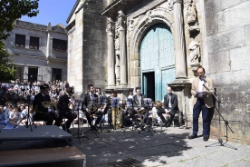 ?Esta actividad es una fiesta para la palabra, para los versos históricos de nuestros mejores poetas inspirados en las ondas atlánticas, y es, al mismo tiempo, una fiesta para la música?