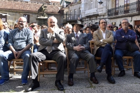 ?Esta actividad es una fiesta para la palabra, para los versos históricos de nuestros mejores poetas inspirados en las ondas atlánticas, y es, al mismo tiempo, una fiesta para la música?