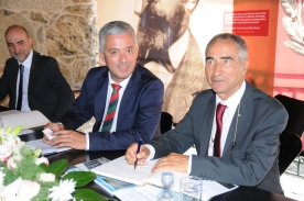 El secretario general de Política Lingüística, Valentín García, participó esta mañana en el acto de entrega del premio 'Celanova, casa de los poetas'