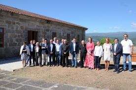 O conselleiro de Cultura, Educación e Ordenación Universitaria, Román Rodríguez, visitou  a reitoral de Santo André de Camporredondo (Ribadavia)