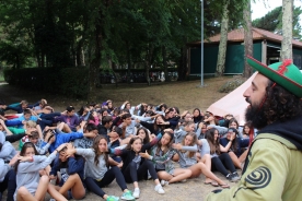 Preto de 800 rapaces de estadía nos campamentos participan en xullo no programa 'O galego campa!'